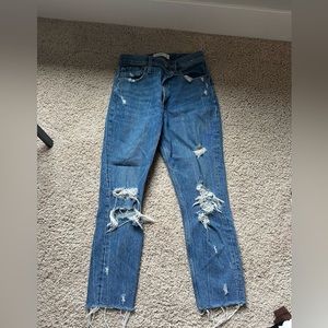 ABERCROMBIE & FITCH High Rise Mom JeN